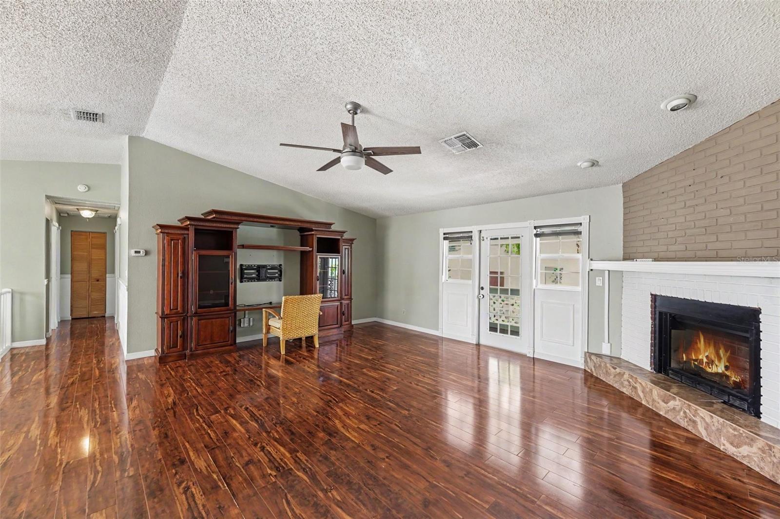 BLUE JAY WOODLANDS PH 1 - Residential