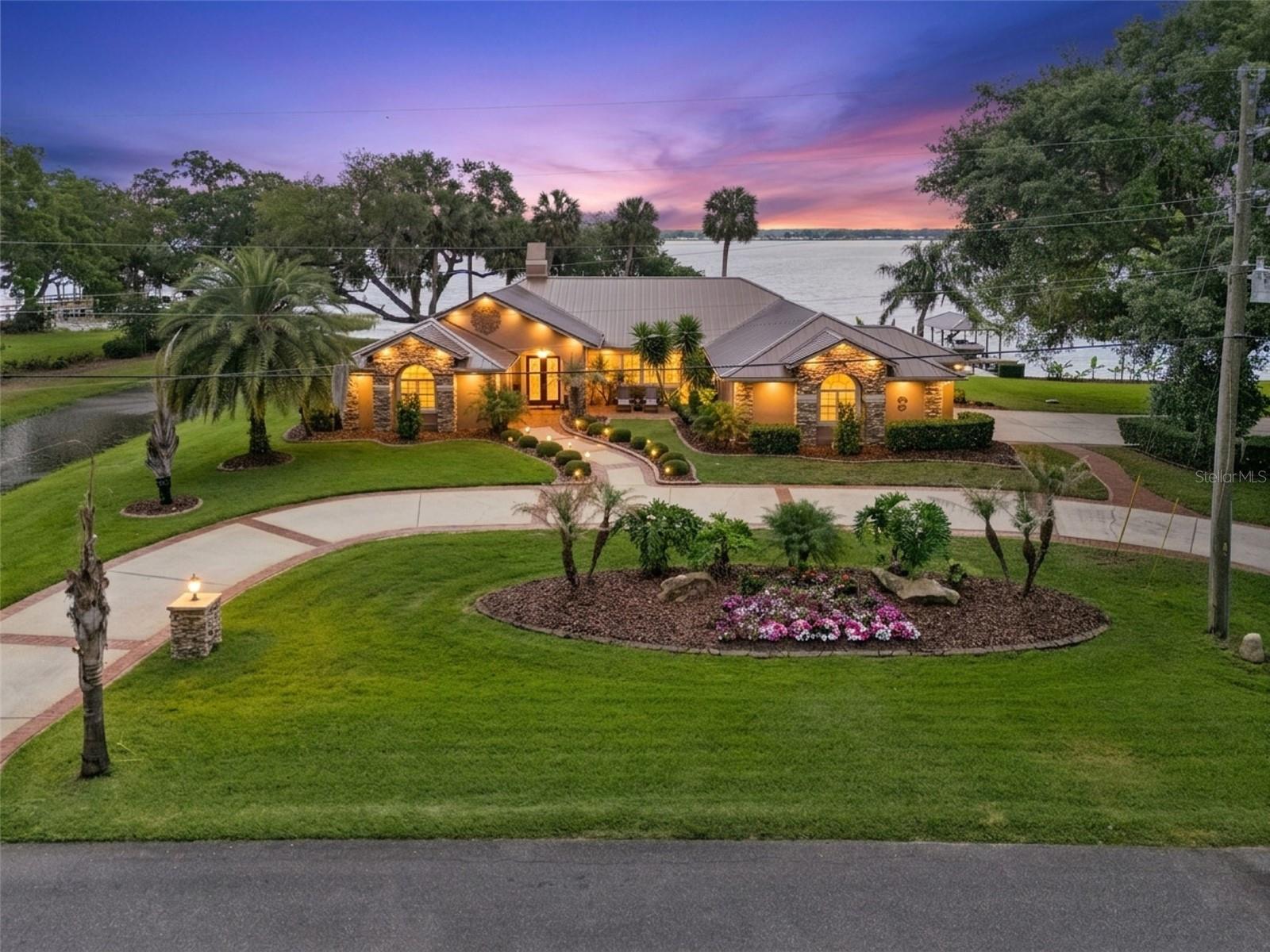 SQUIRREL POINT SUB - Residential