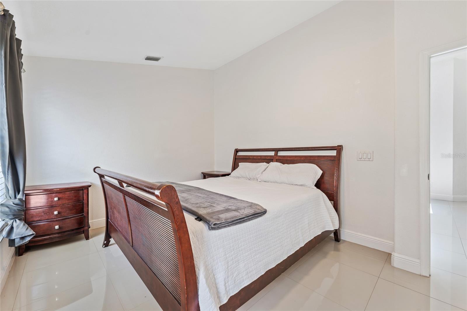 INDIAN RIDGE VILLAS PH 04 - Residential Lease