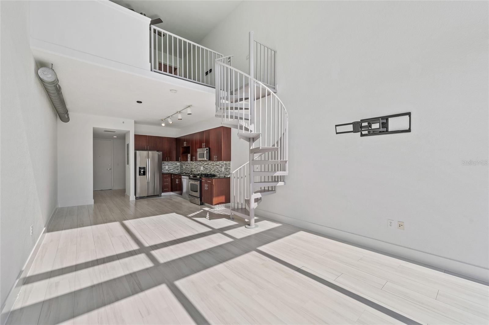 VUE AT LAKE EOLA - Residential
