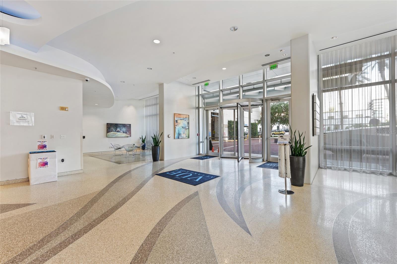 VUE AT LAKE EOLA - Residential