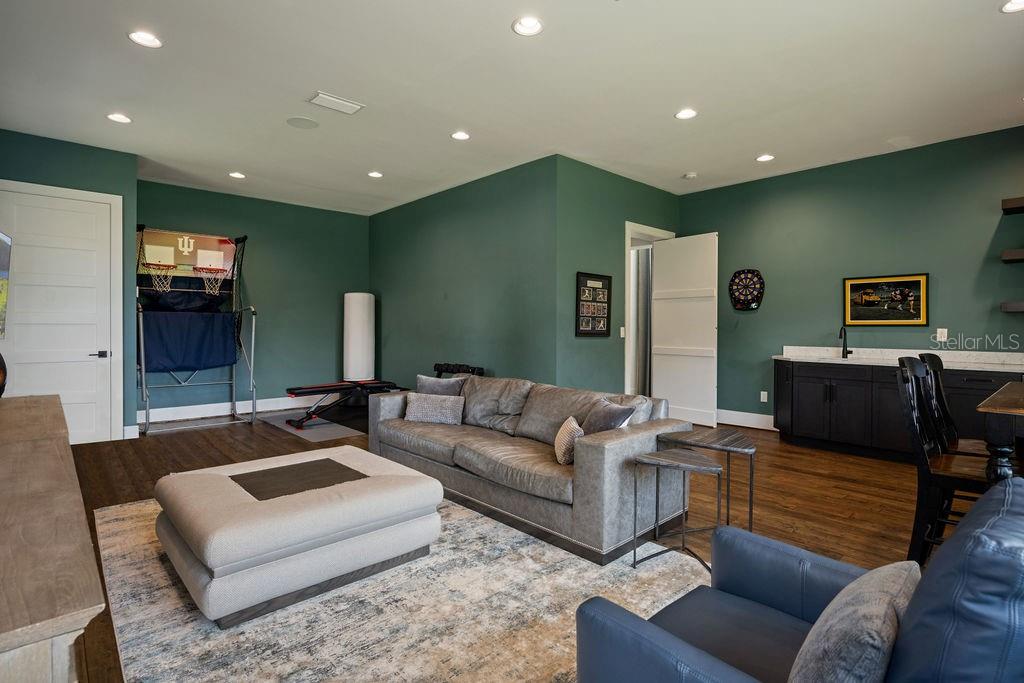 WATERSTONE - Residential