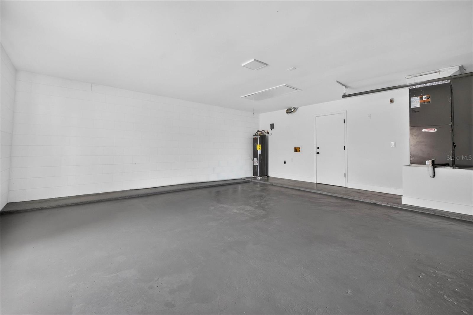 COUNTRY PLACE WEST UNIT I - Residential