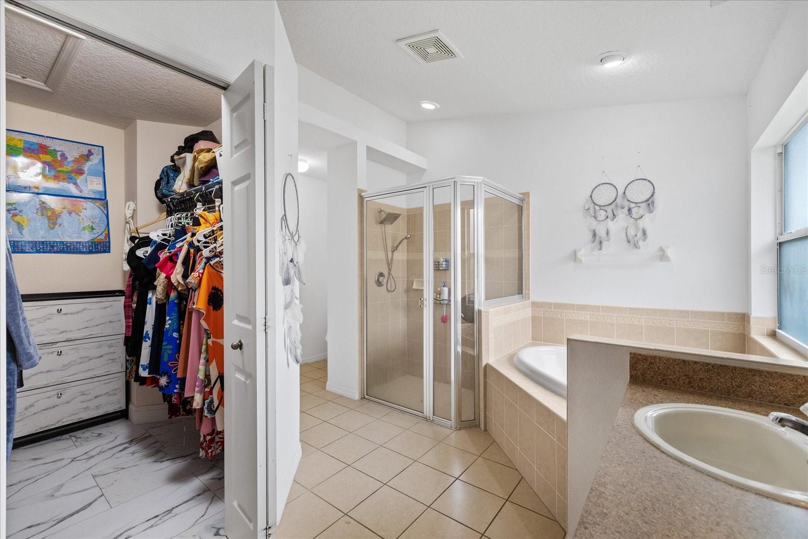 RIVER RIDGE COUNTRY CLUB PH 06 - Residential