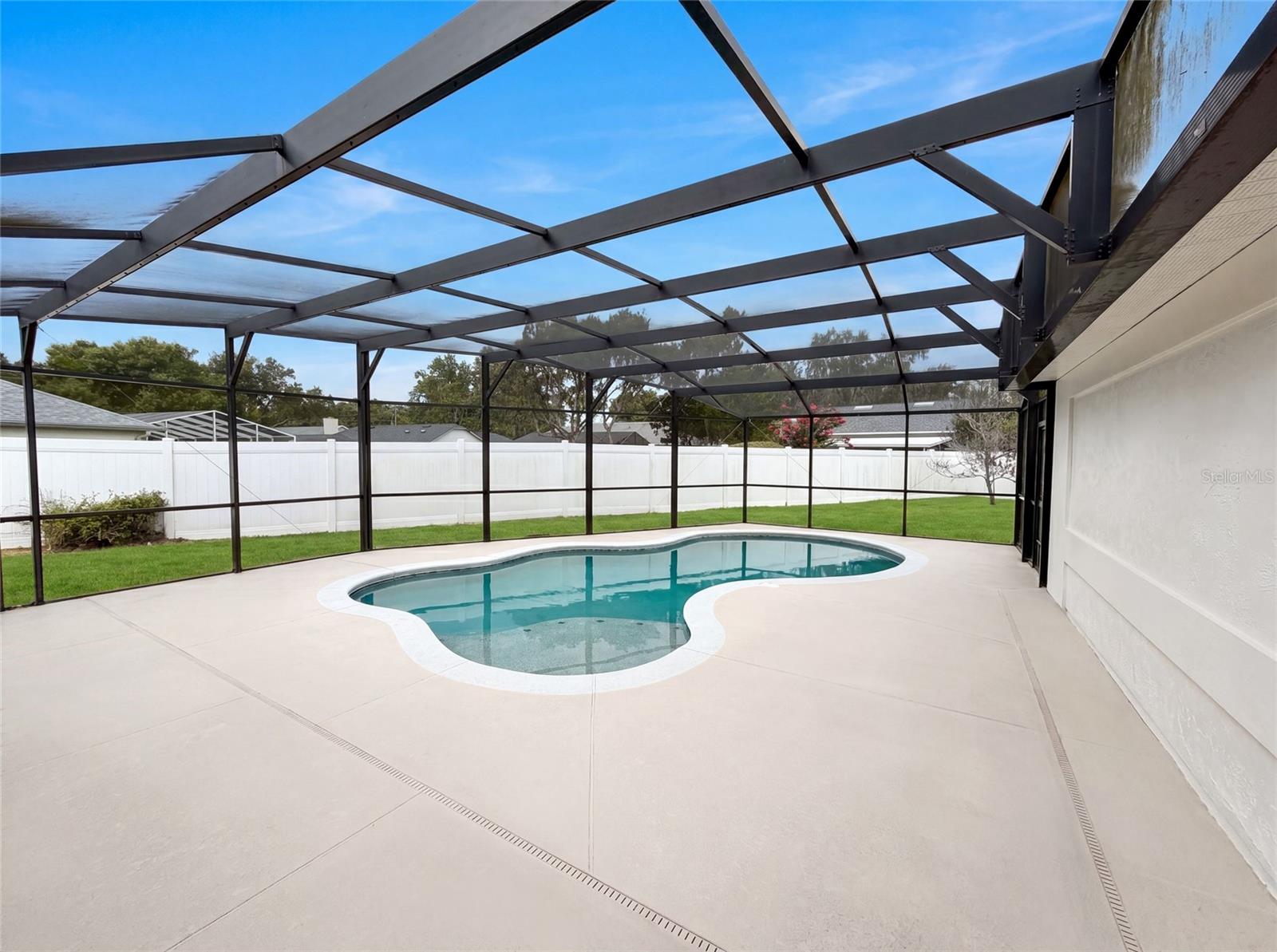 EASTBROOK PH 01 - Residential