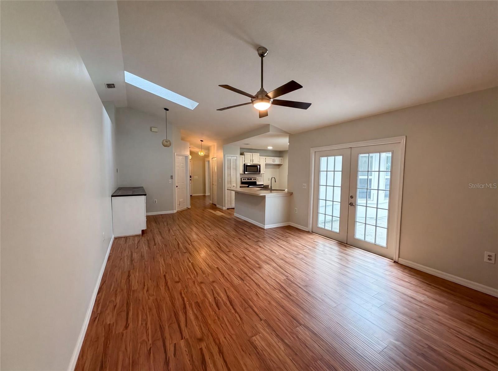 EASTBROOK PH 01 - Residential