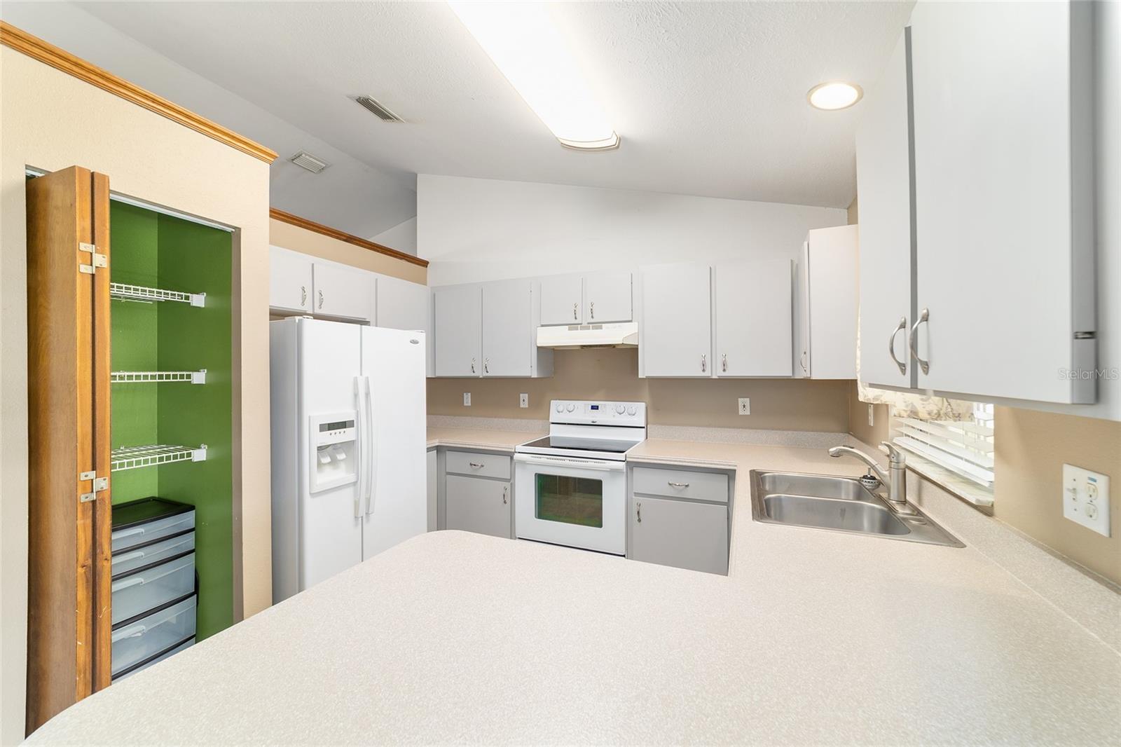 BELLEVIEW RIDGE ESTATE - Residential
