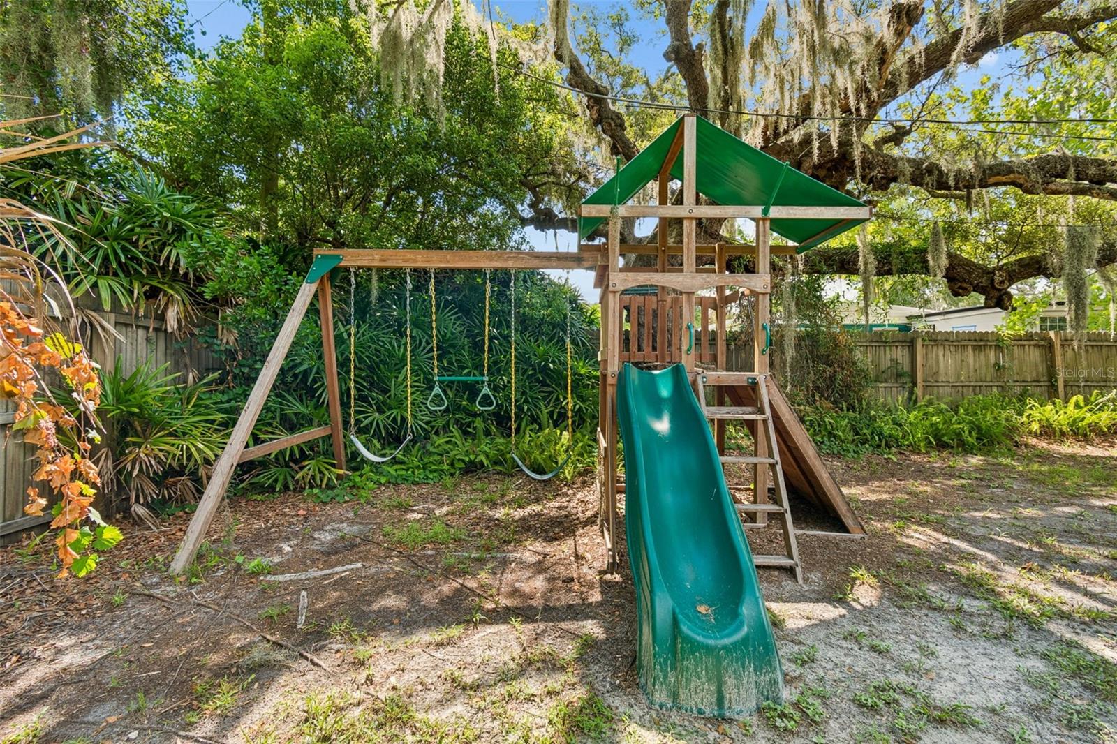 TEMPLE TERRACE RIVERSIDE SUBDIVISION - Residential