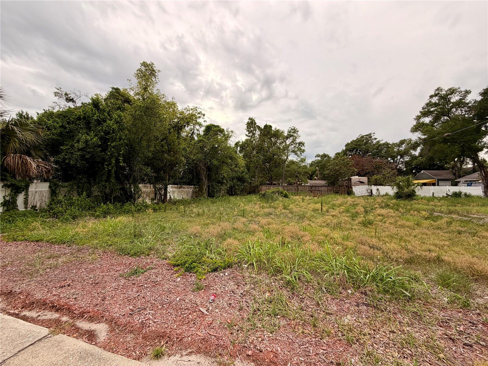 FLORIDA PLACE - Land