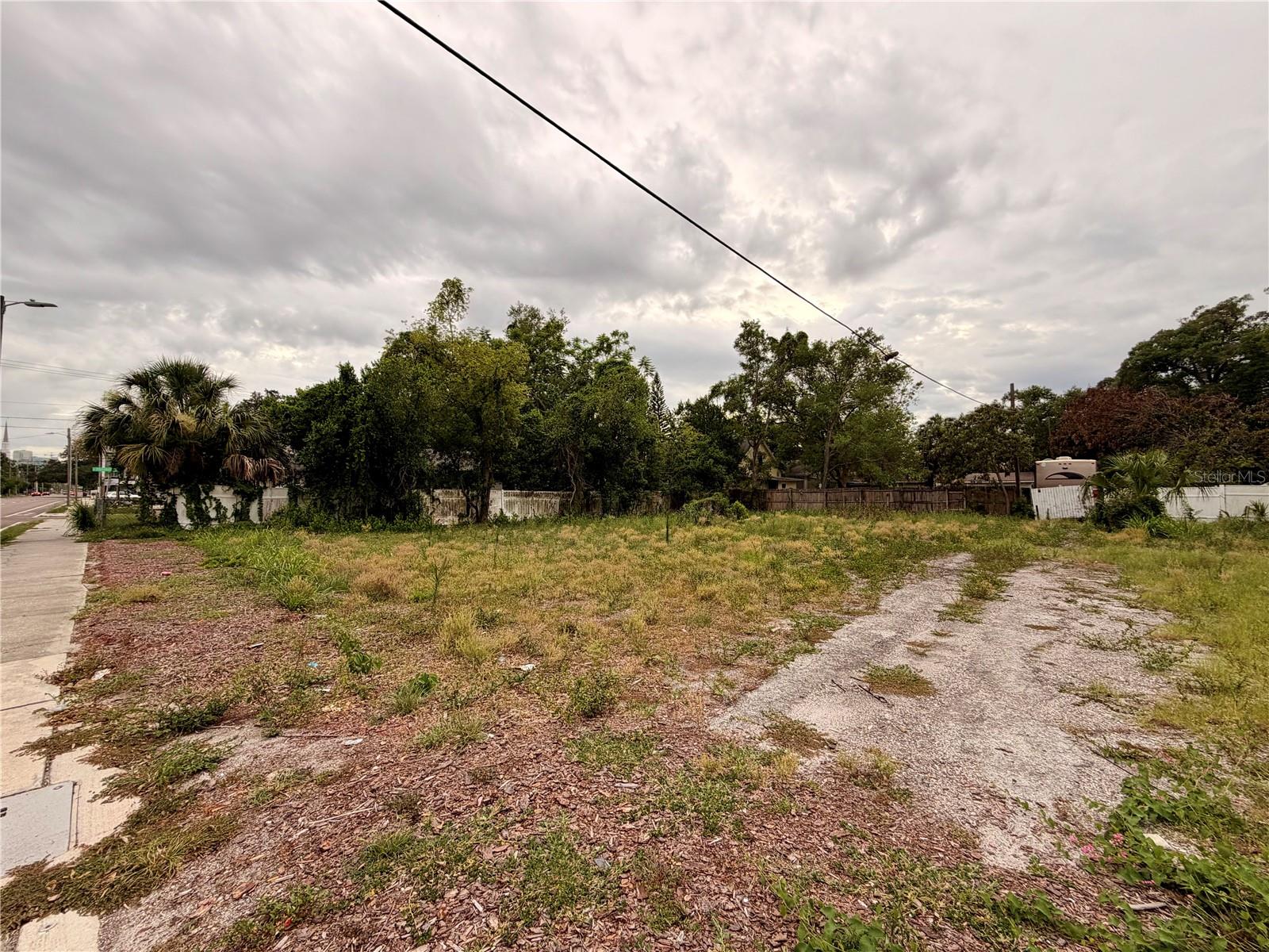 FLORIDA PLACE - Land