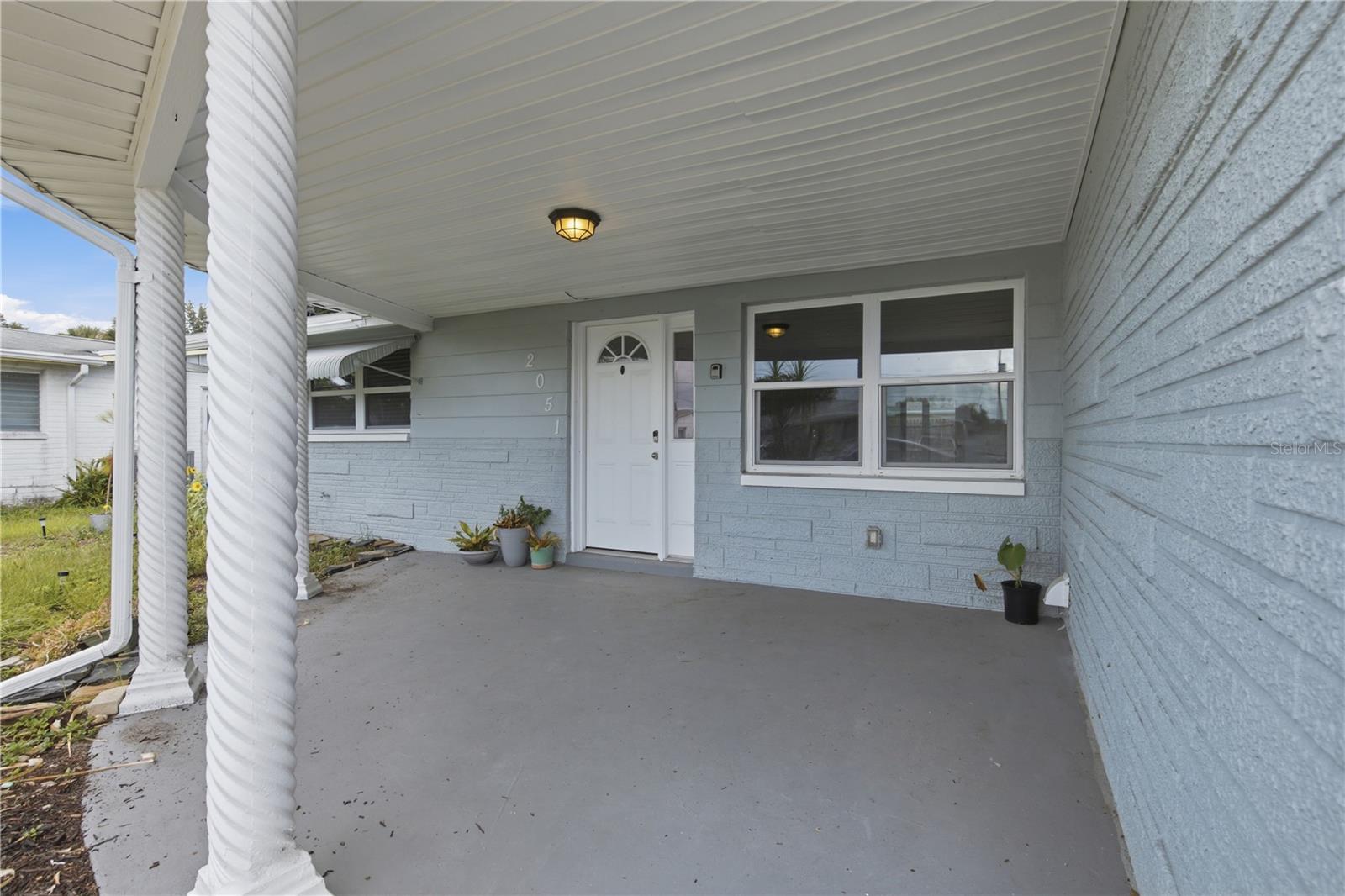 HOLIDAY GARDENS - Residential