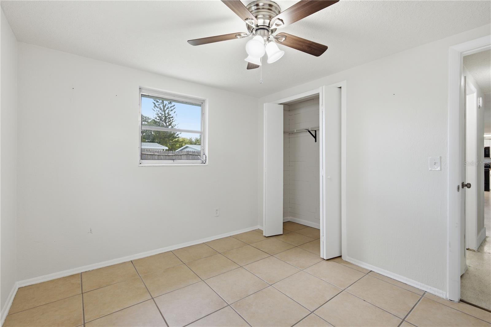 HOLIDAY GARDENS - Residential