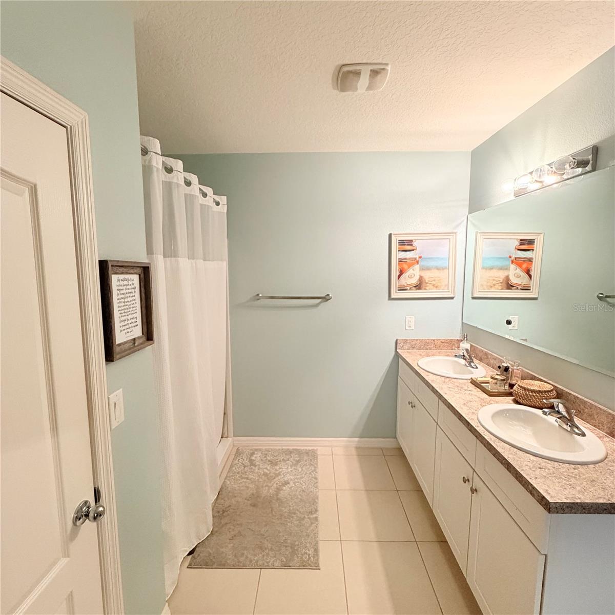 SABAL LAKES - Residential