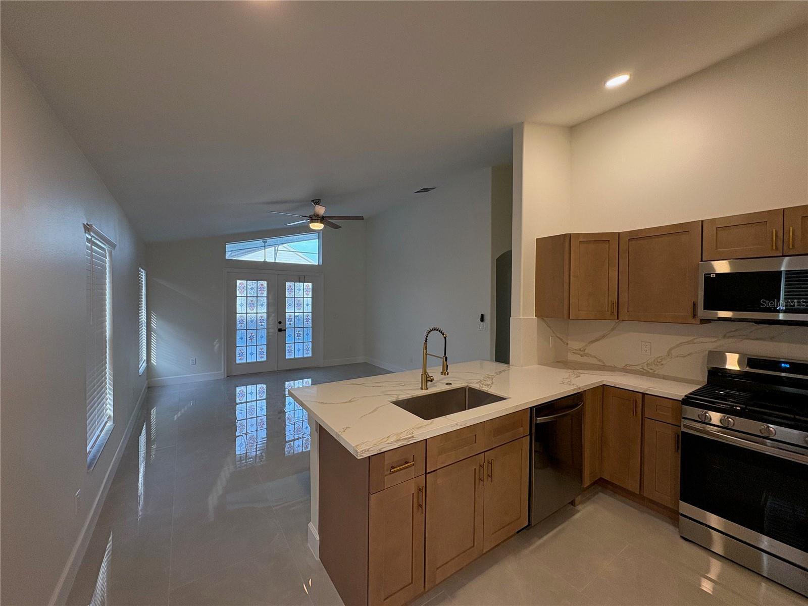 CRYSTAL GLEN - Residential Lease