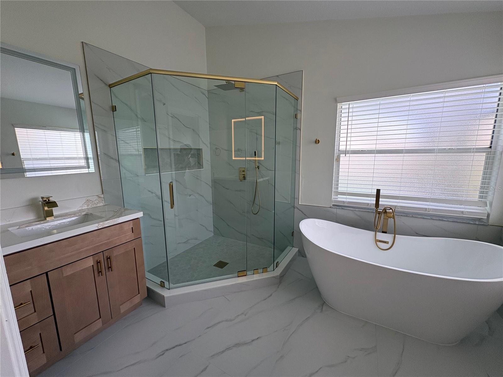CRYSTAL GLEN - Residential Lease