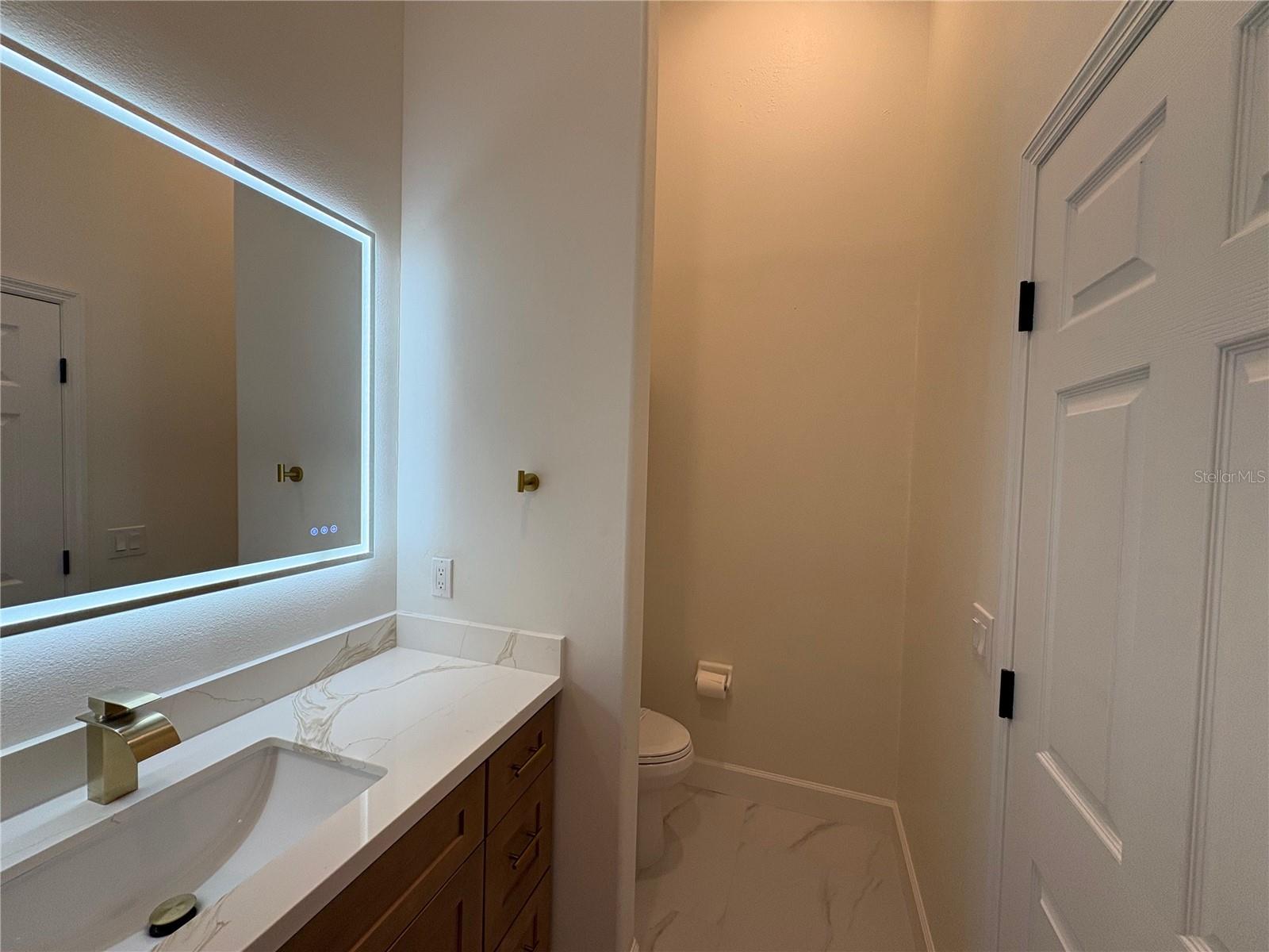 CRYSTAL GLEN - Residential Lease
