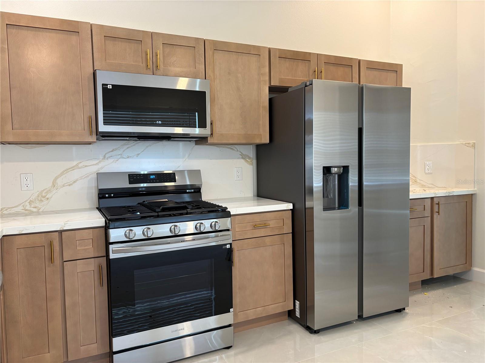 CRYSTAL GLEN - Residential Lease