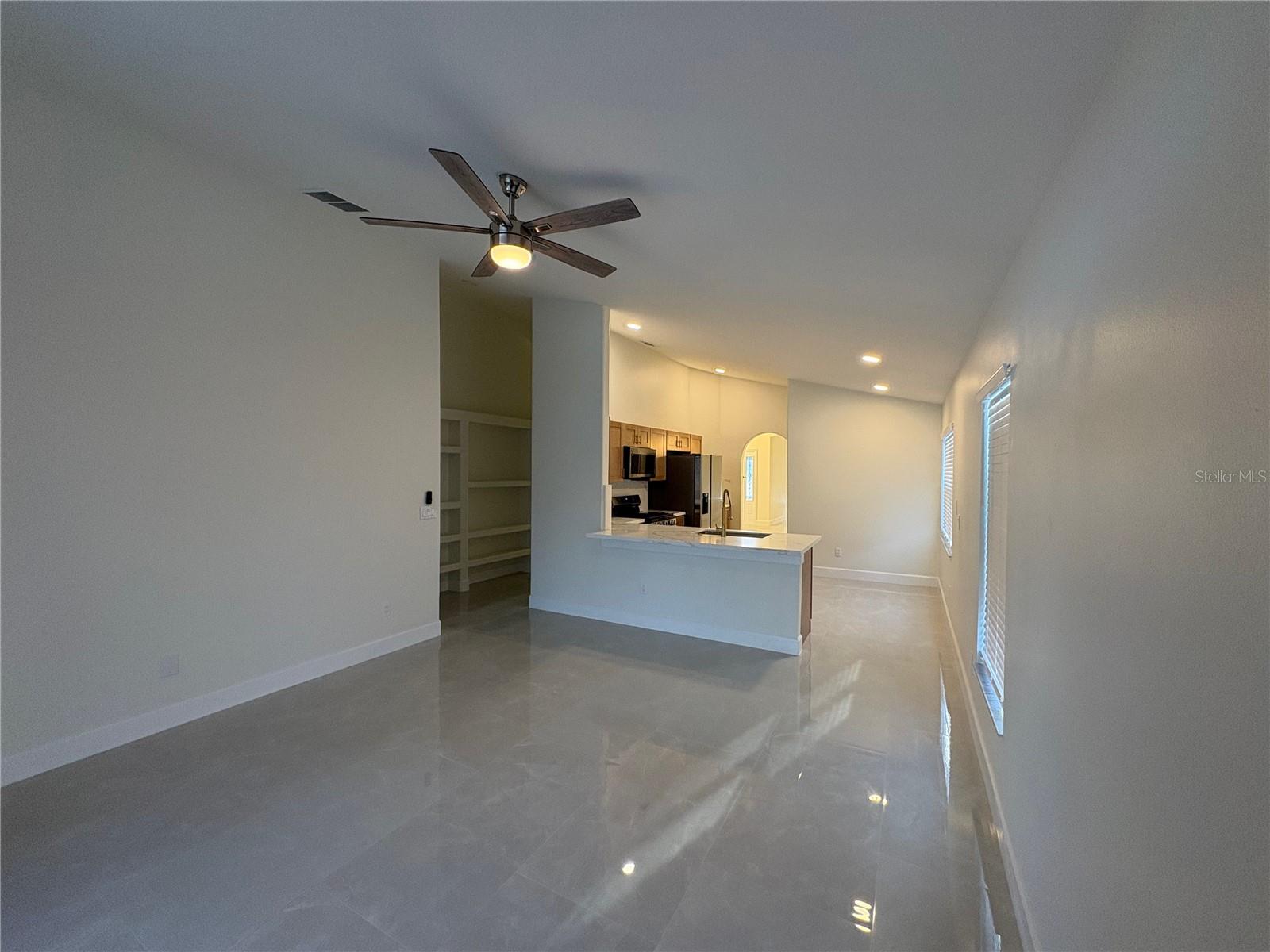 CRYSTAL GLEN - Residential Lease