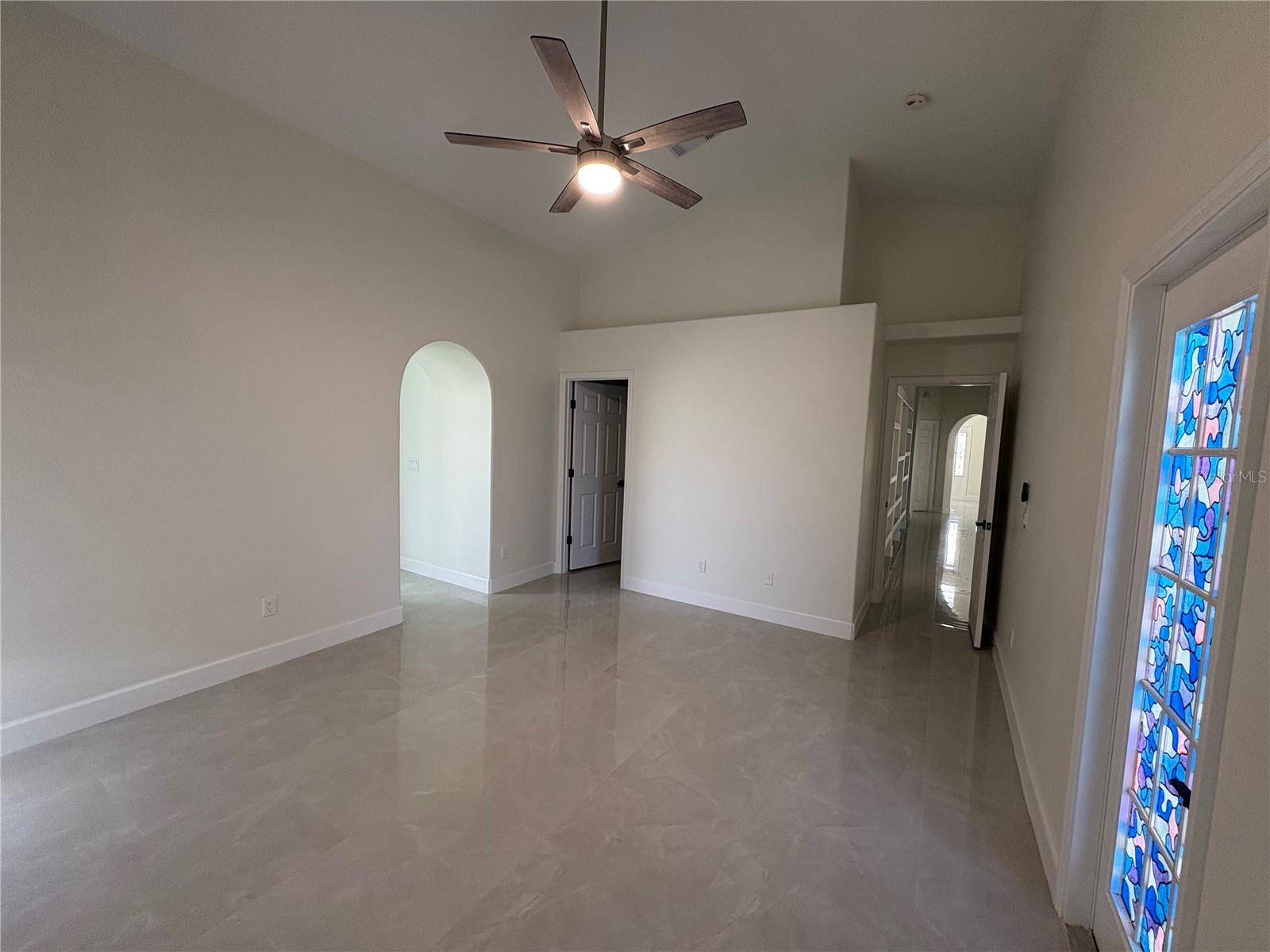 CRYSTAL GLEN - Residential Lease