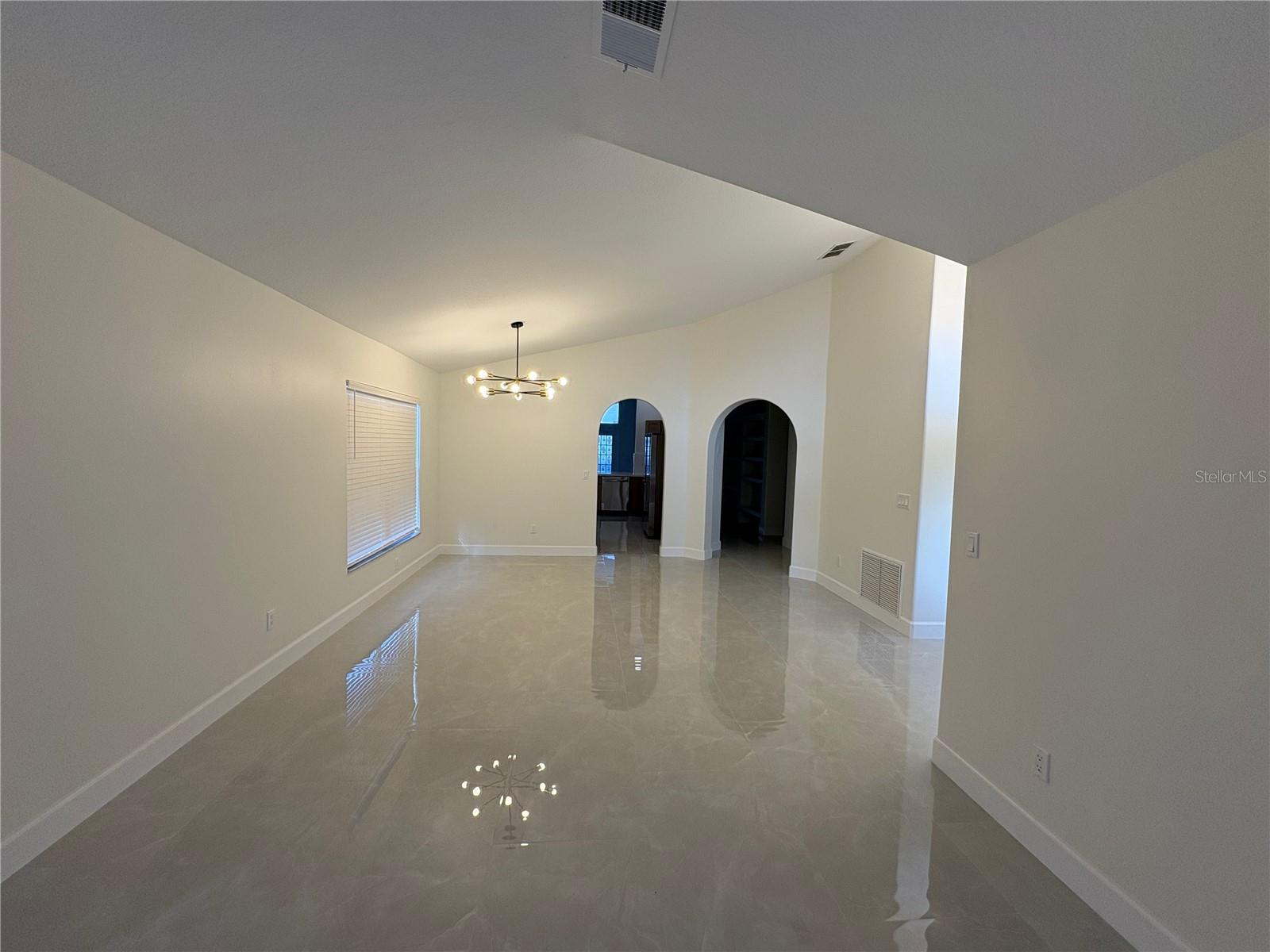 CRYSTAL GLEN - Residential Lease
