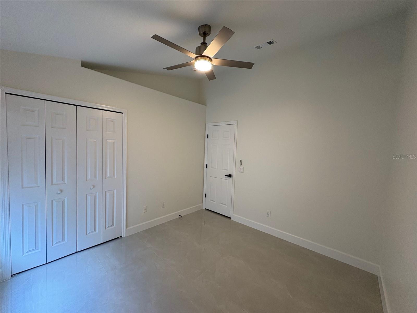 CRYSTAL GLEN - Residential Lease
