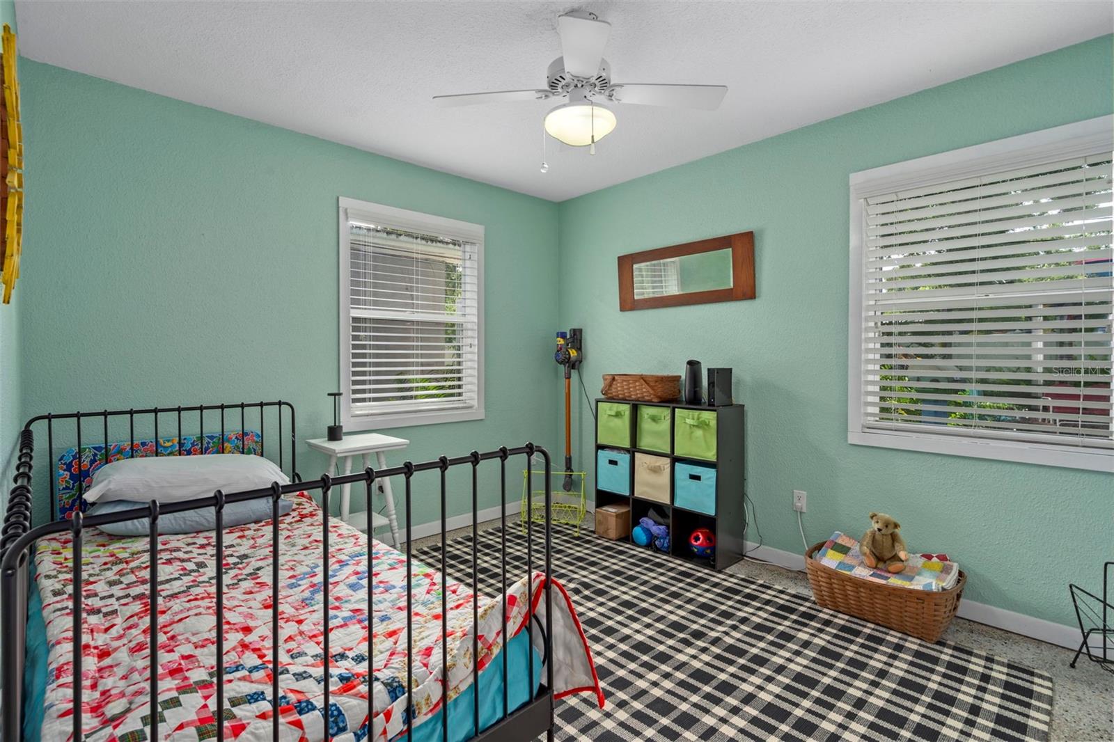 GROVE ACRES 2ND ADD - Residential