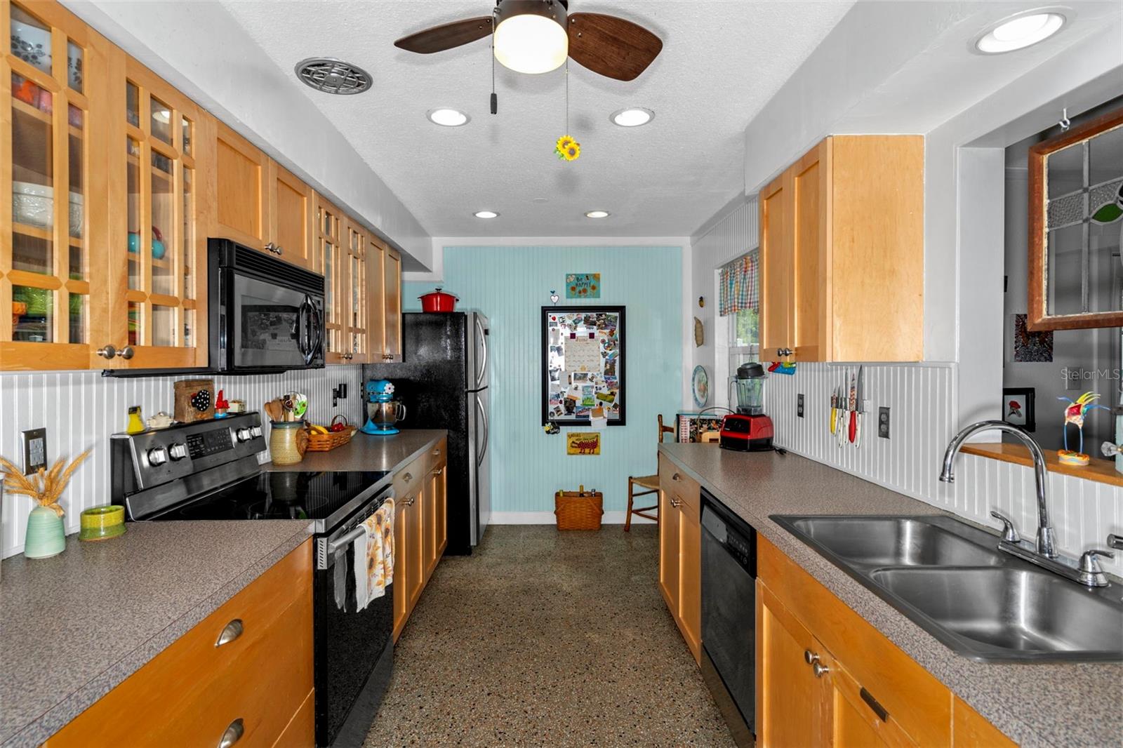 GROVE ACRES 2ND ADD - Residential