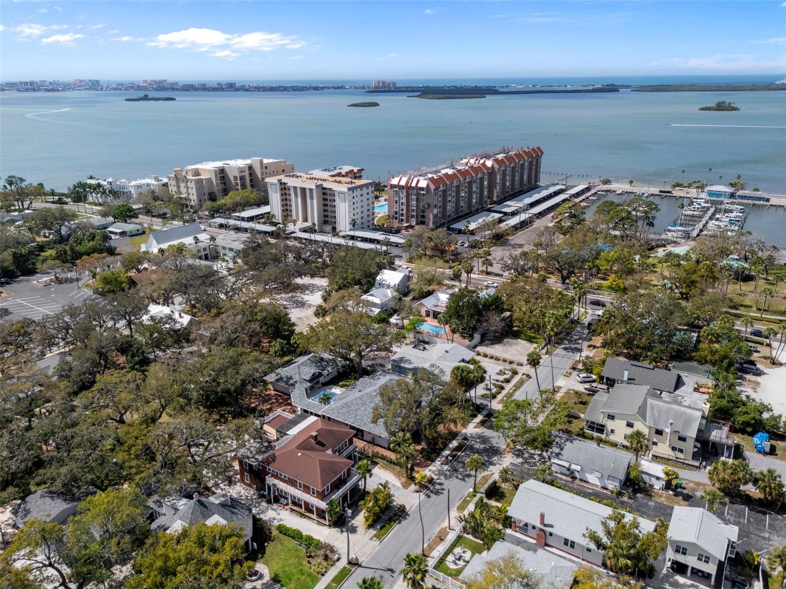 GROVE ACRES 2ND ADD - Residential