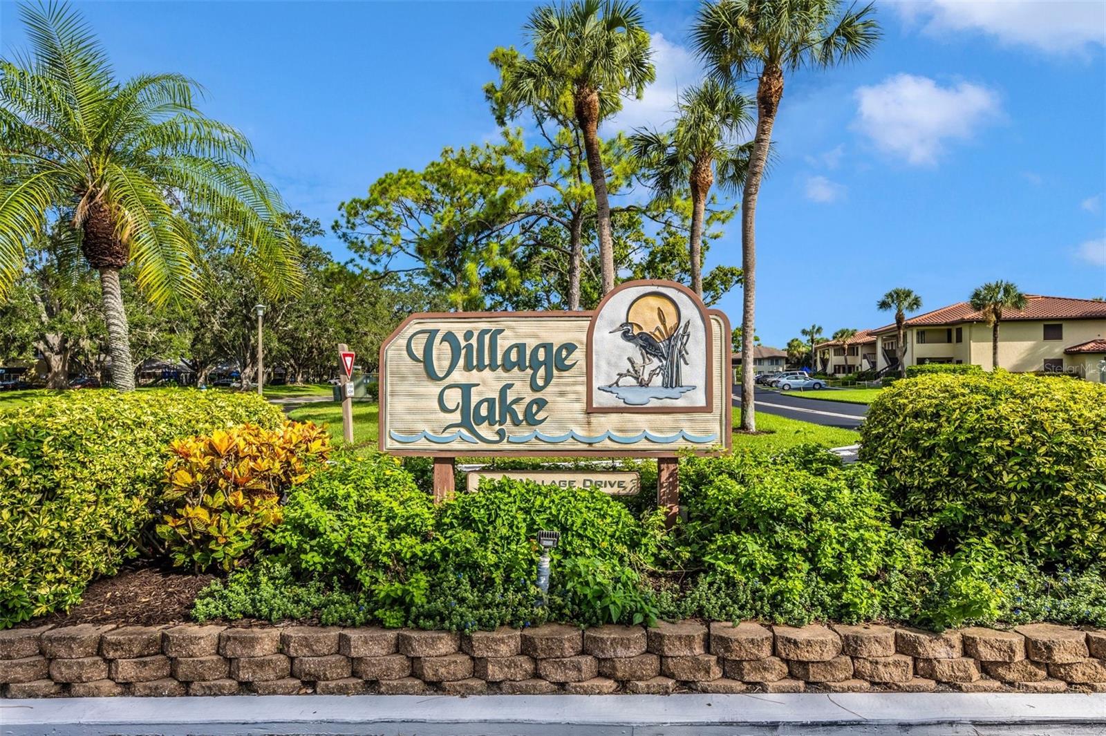 VILLAGE LAKE - Residential