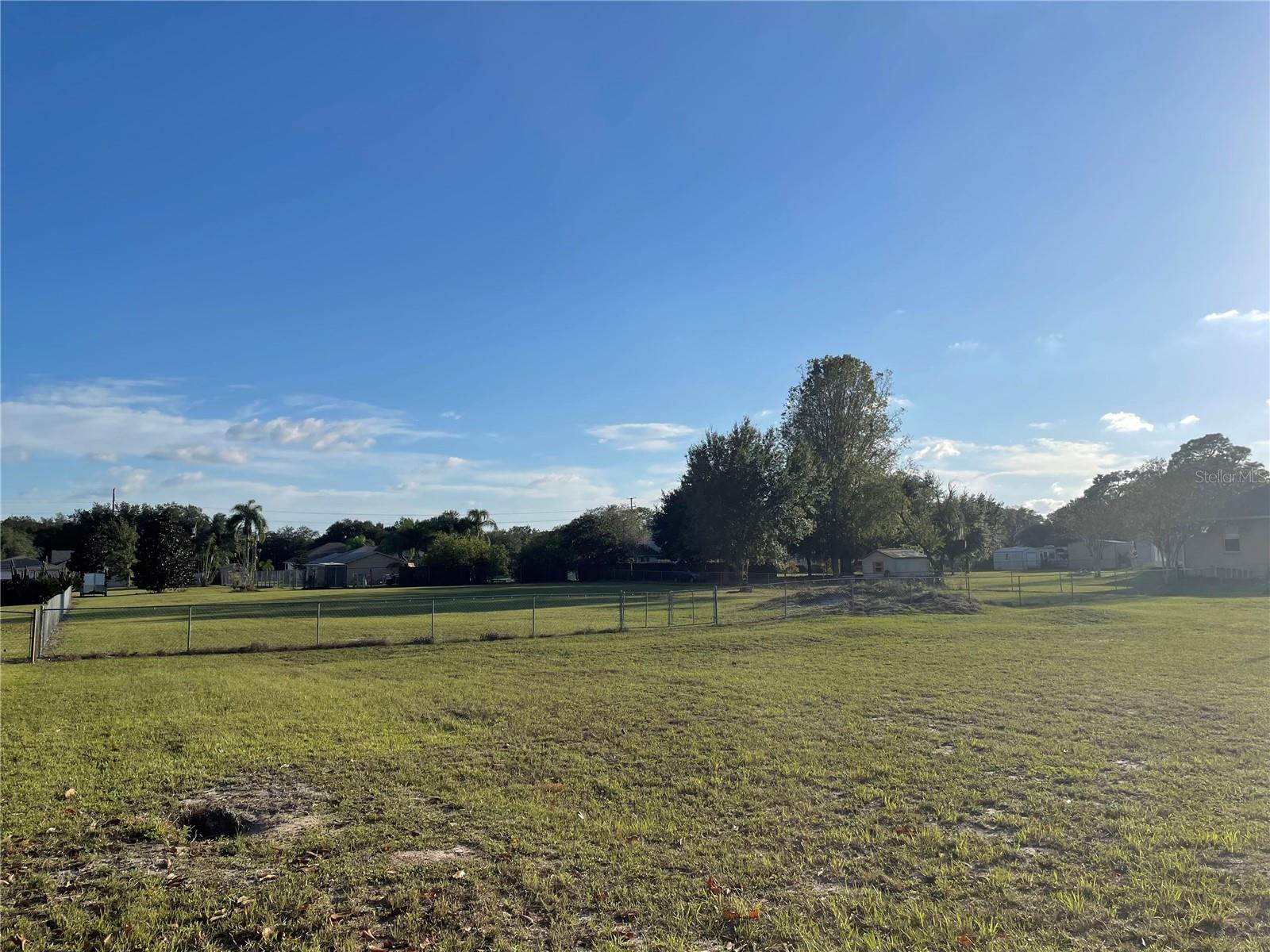 FOX RIDGE - Land