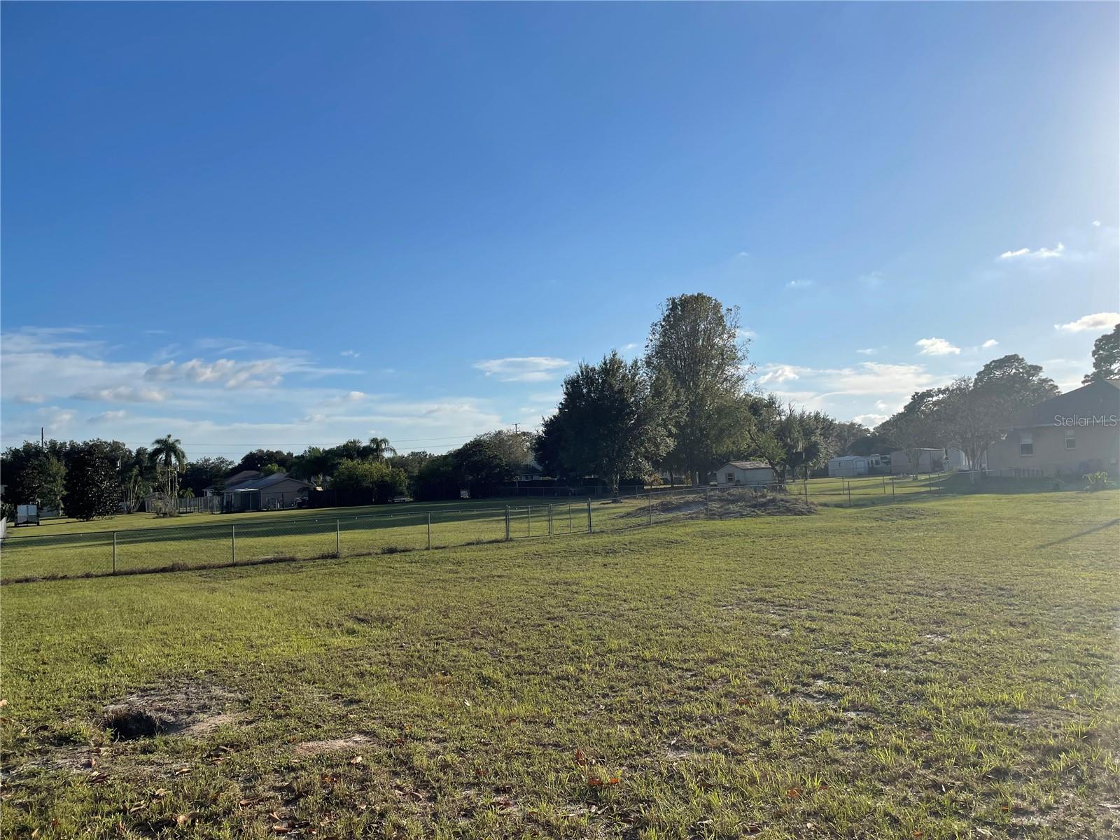 FOX RIDGE - Land