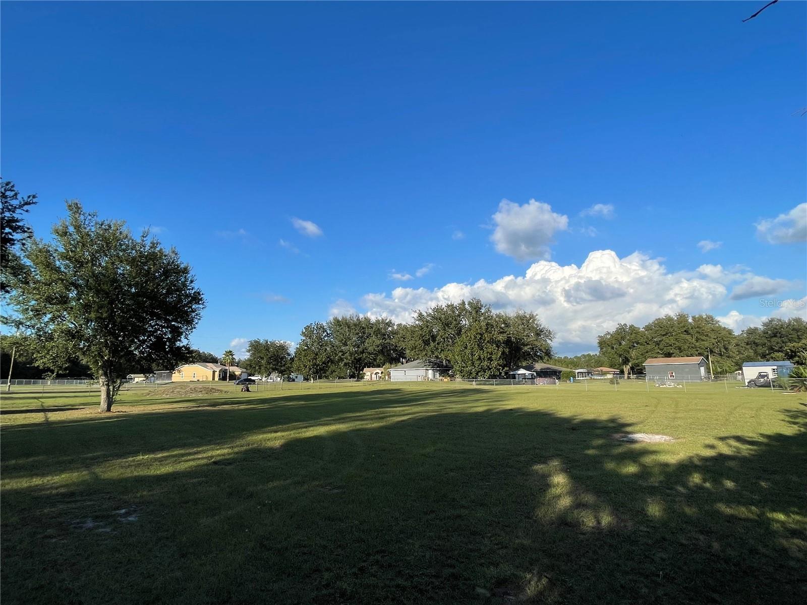 FOX RIDGE - Land
