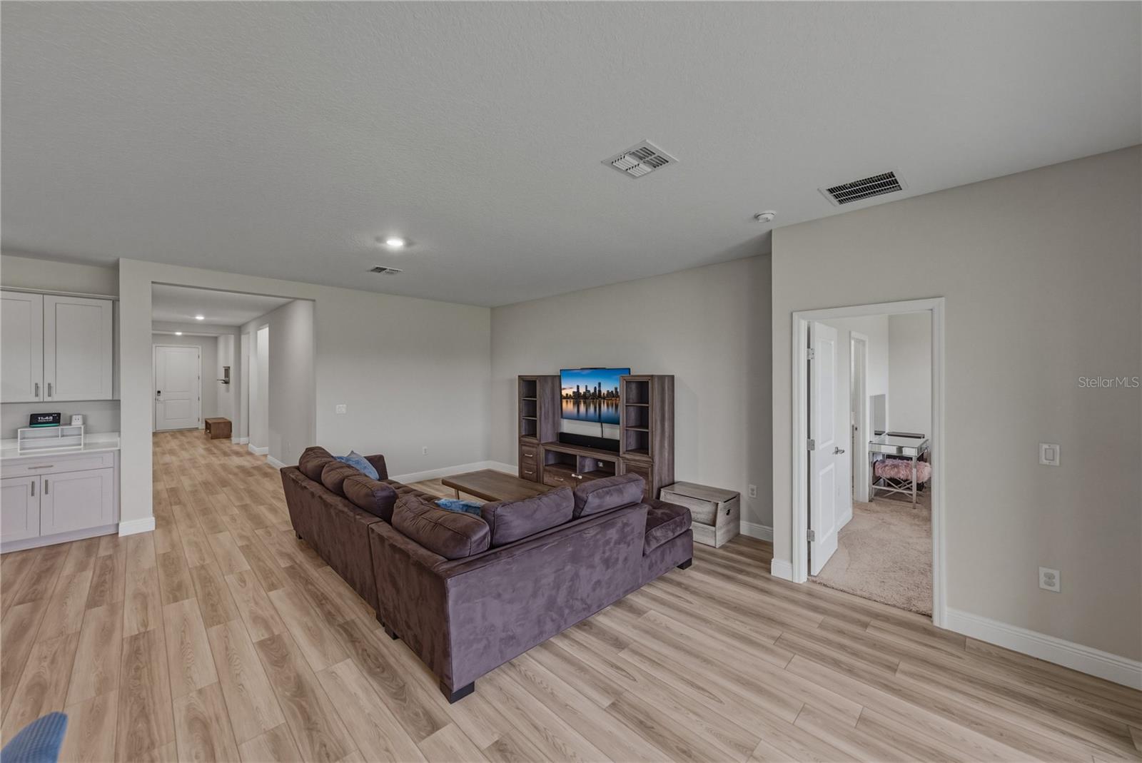 HAWKSTONE - Residential