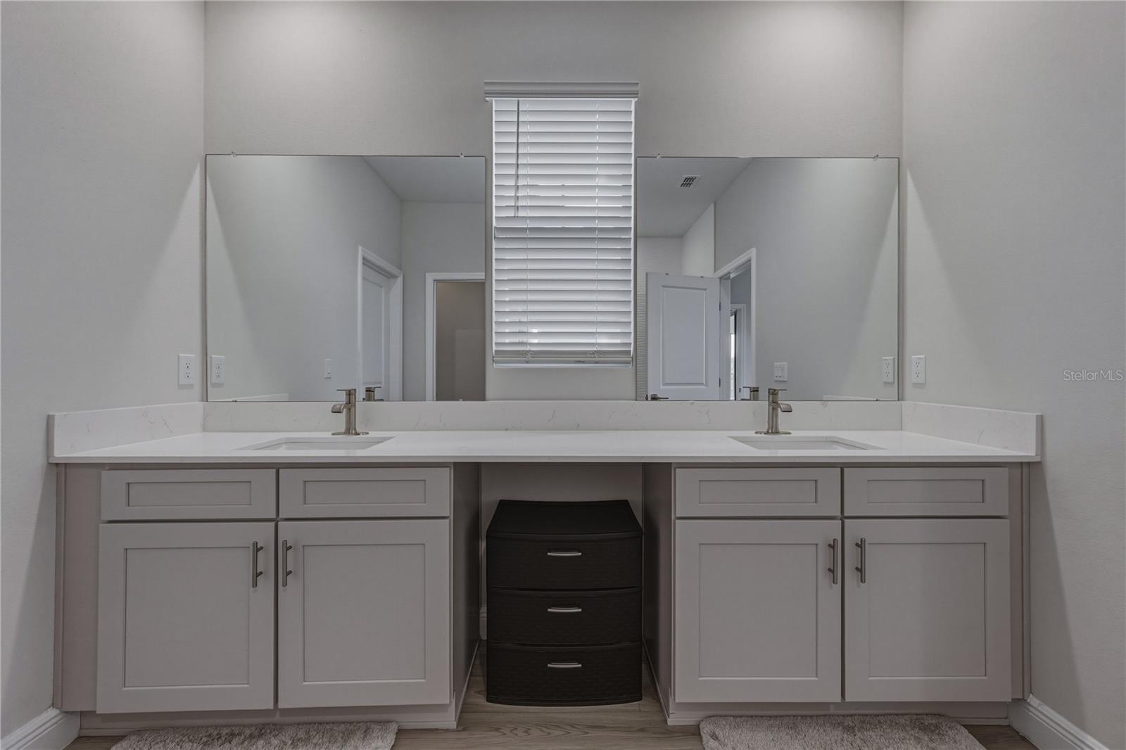 HAWKSTONE - Residential