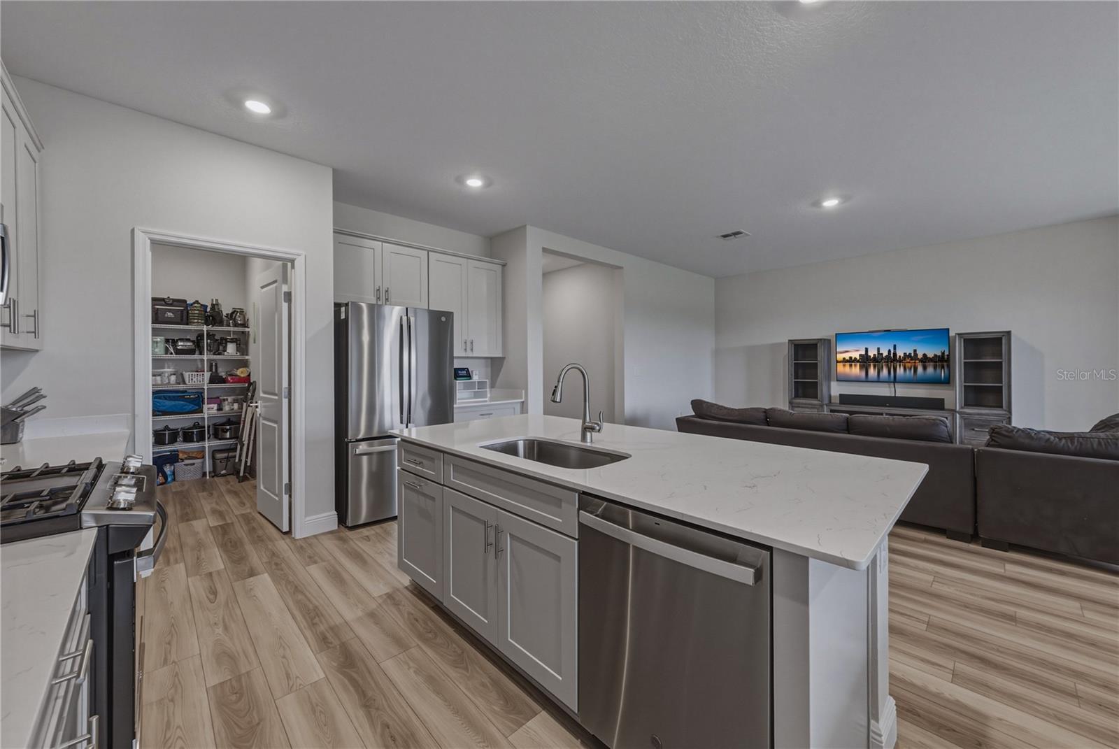 HAWKSTONE - Residential