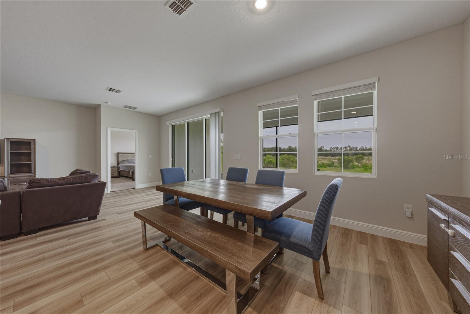 HAWKSTONE - Residential