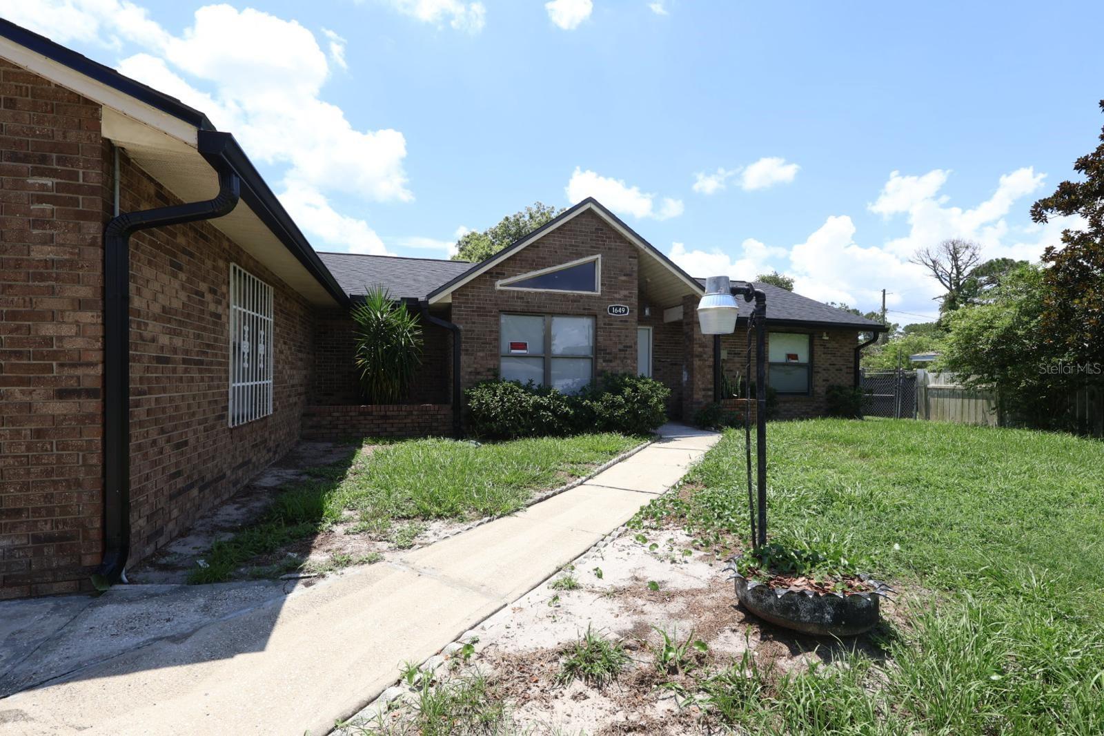 DELTONA LAKES UNIT 11 - Residential