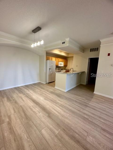 VILLANOVA AT HUNTERS CREEK CONDO - Residential