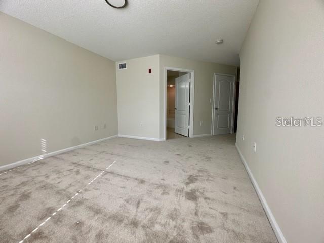 VILLANOVA AT HUNTERS CREEK CONDO - Residential