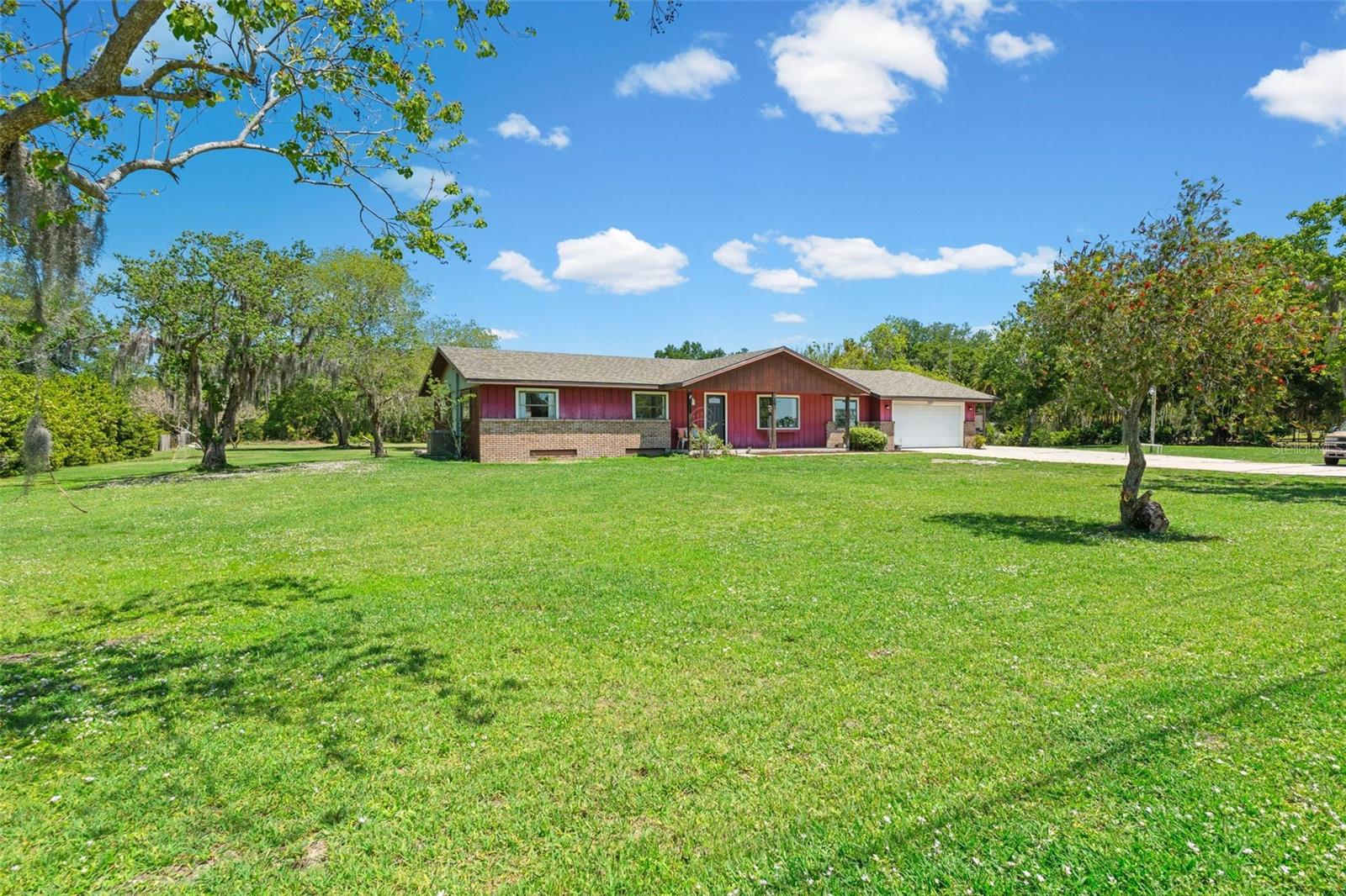 RACIMO RANCHES - Residential