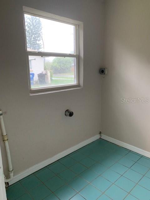 MEADOW LAWN 14TH ADD - Residential Lease