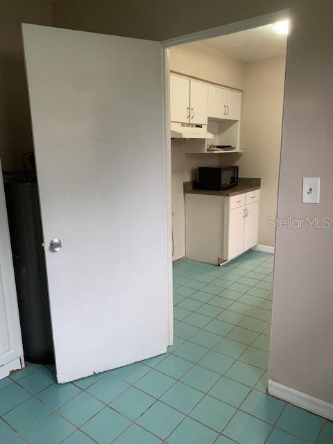 MEADOW LAWN 14TH ADD - Residential Lease