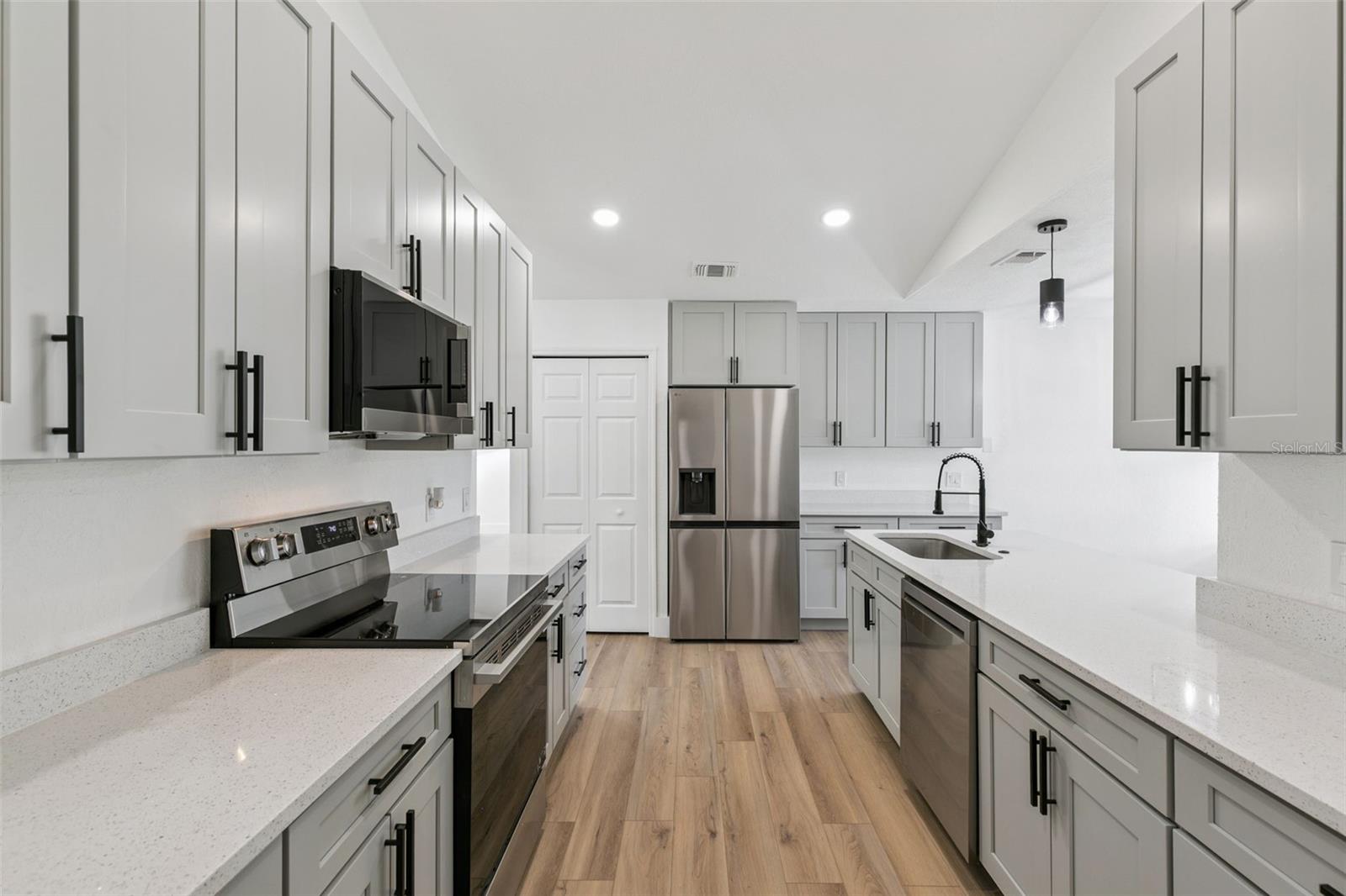 DEERWOOD - Residential
