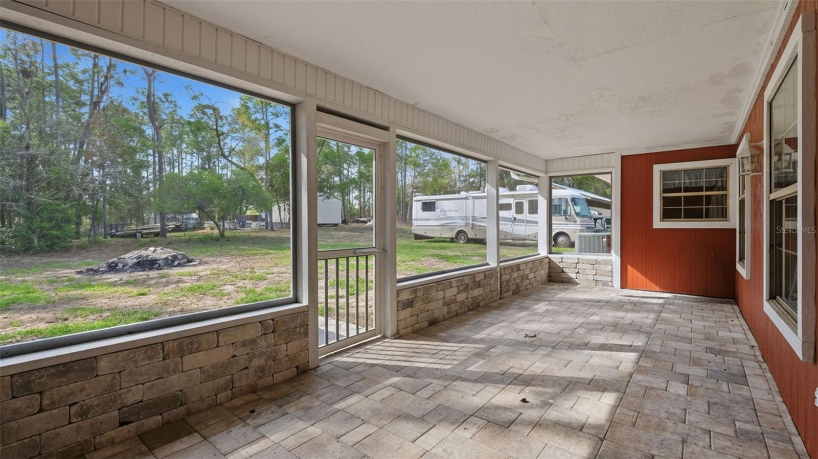 OAK FOREST UNIT 02 - Residential