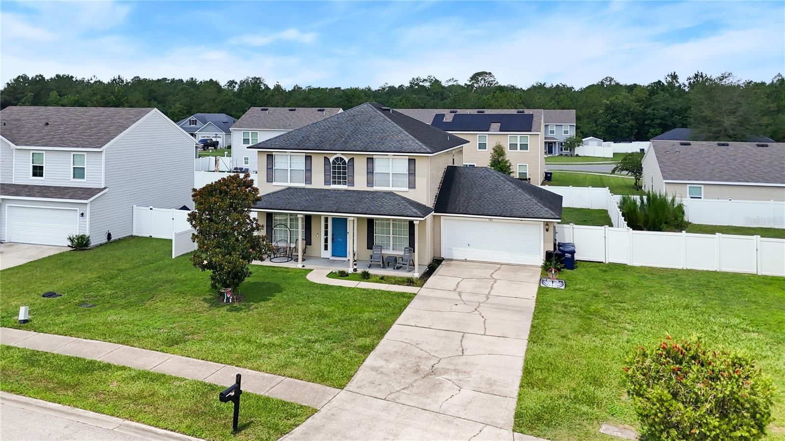 HERITAGE OAKS - Residential