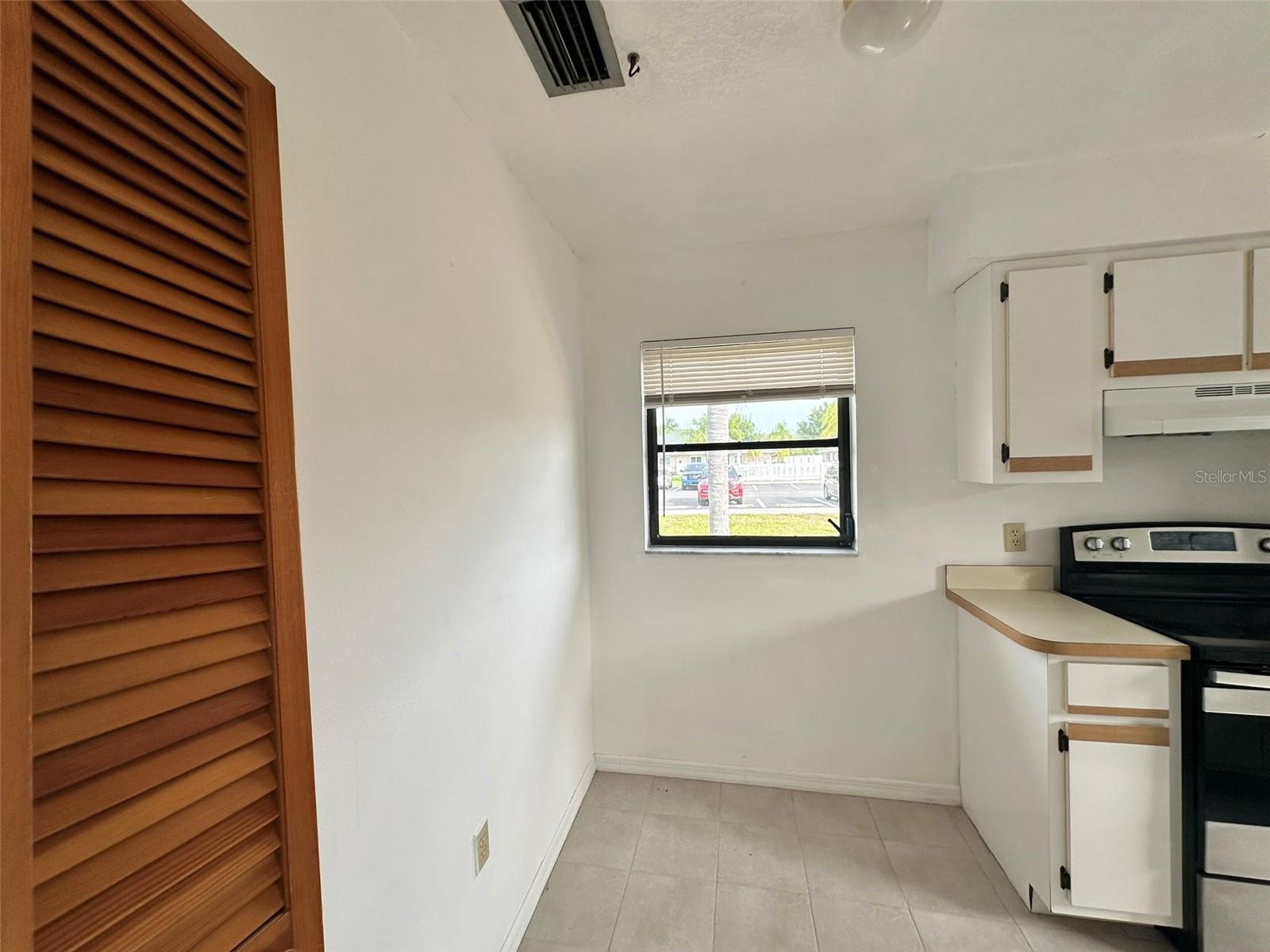 BIRCHWOOD 01 & 02 PH 02 - Residential Lease