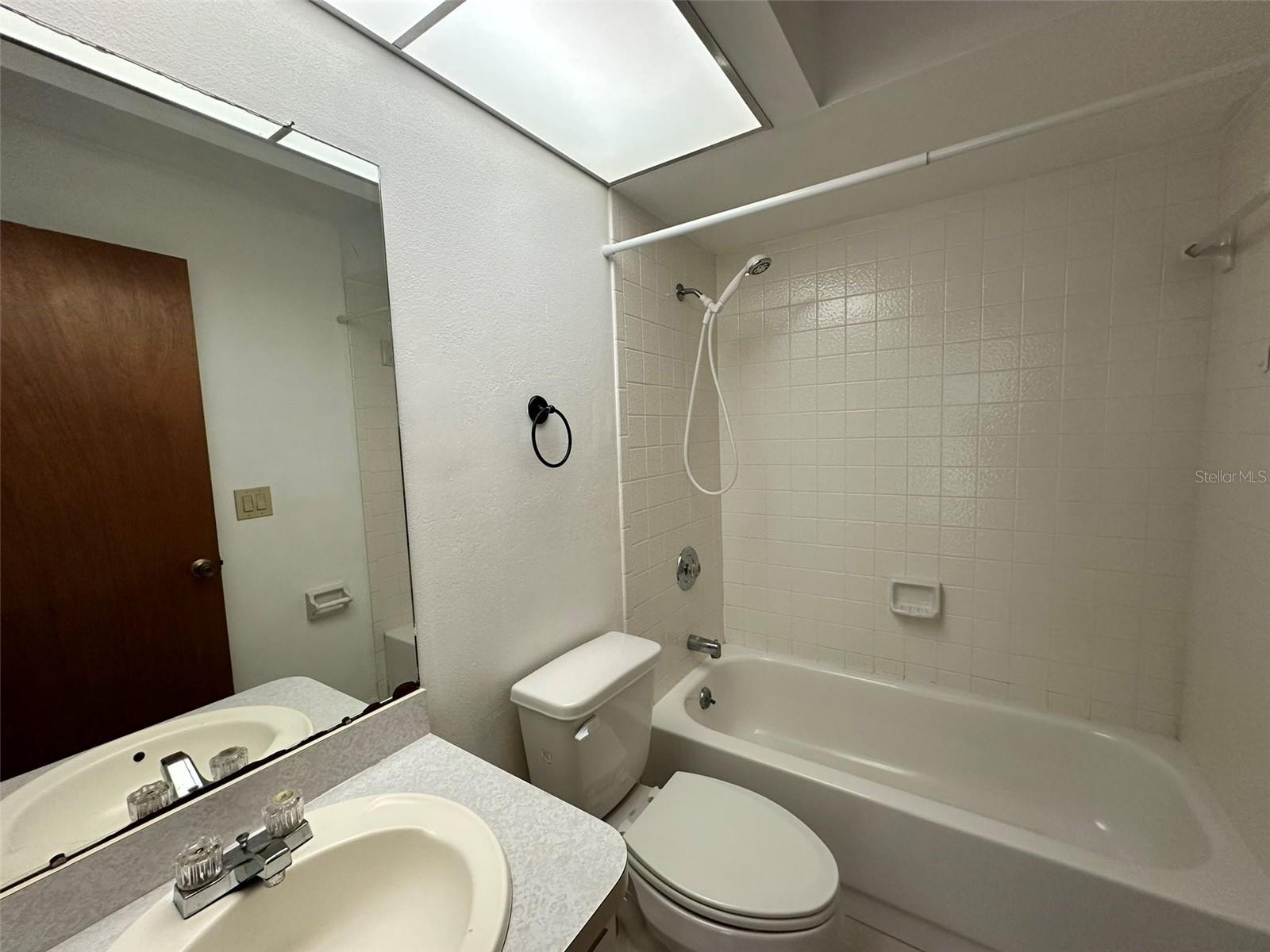 BIRCHWOOD 01 & 02 PH 02 - Residential Lease