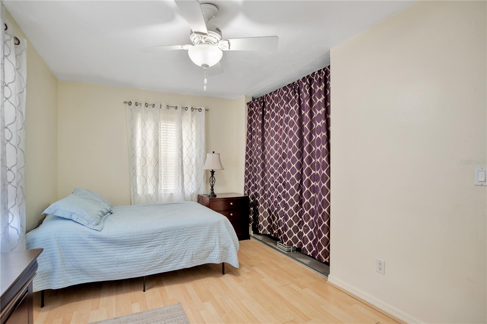 DELTONA LAKES UNIT 03 TR I & H - Residential