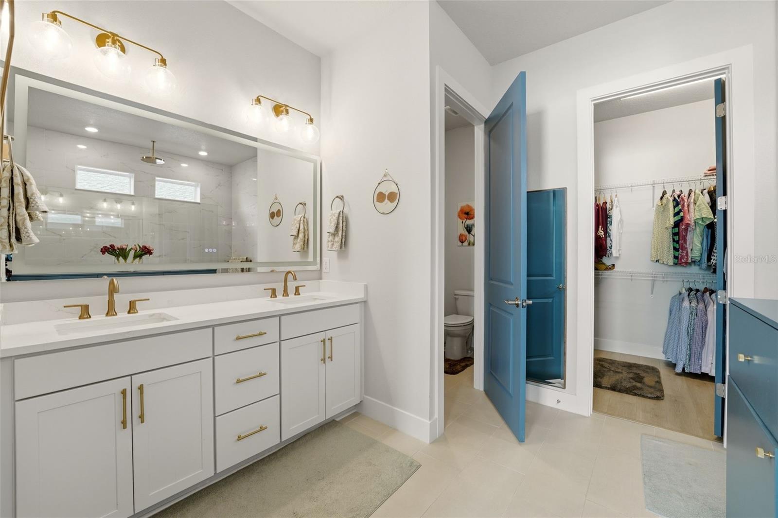 EMERALD LANDING AT WATERSIDE - Residential