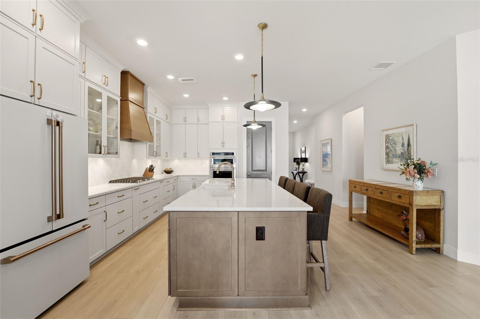 EMERALD LANDING AT WATERSIDE - Residential